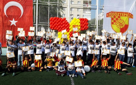 Göztepe Futbol Okulları Yeni Sezonu Coşkuyla Açtı