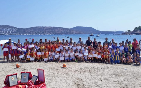 Plaj Futbolu Şenliği Bodrum'da Gerçekleşti