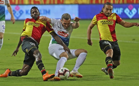 Göztepe'miz 2-0 Ç. Rizespor