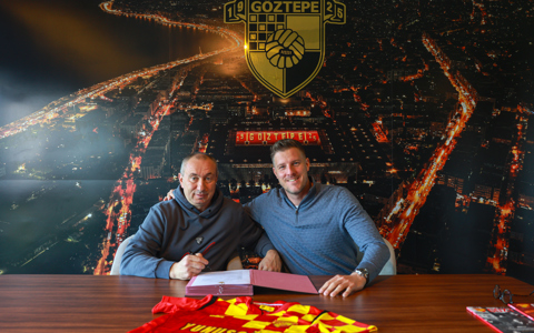 Teknik Direktörümüz Stanimir Stoilov ile Sözleşme Uzattık