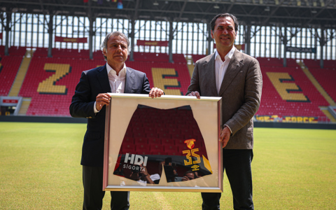 HDI SİGORTA FORMA ŞORT ÖNÜ SPONSORUMUZ OLDU