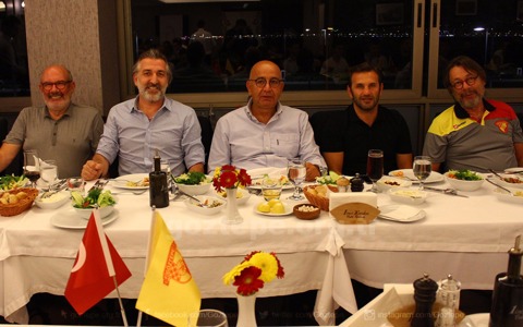 Güres'ten Takımımıza Moral Yemeği