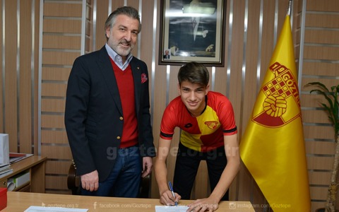 Eren Bilen Profesyonel Oldu